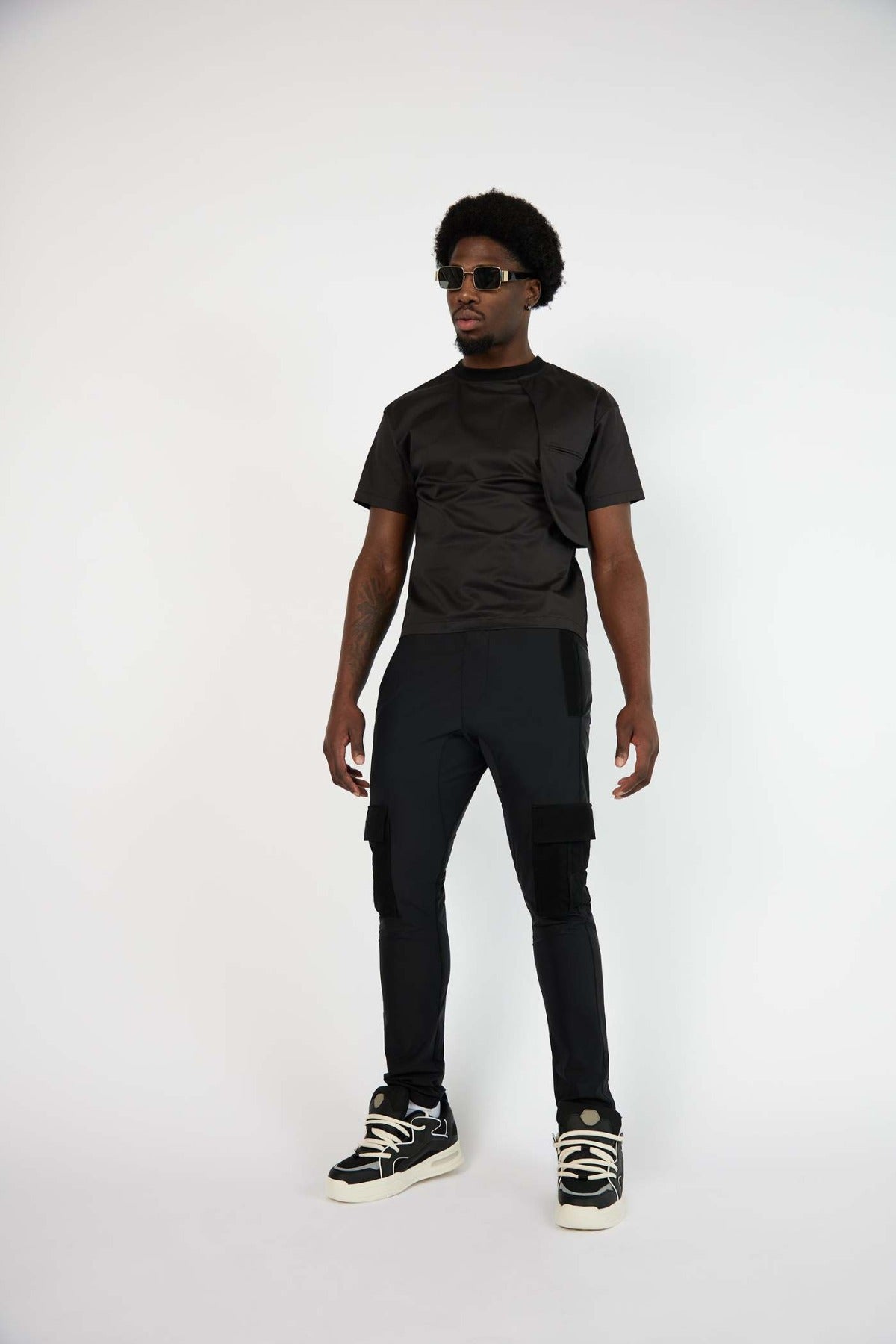 Black Asymmetric Pocket T-shirt in Recycled Nylon Classic Fit, Design, Designer menswear, designer t-shirt, designer top, Fashion, Fashion Statement, fashionista, HIS, long sleeve top. sheer top, Men's Fashion, Men's Wear, mens top, Menswear, Menswear Fashion, Men’s designer clothing, short sleeve t-shirt, t-shirt, top, Unique Top, unisex, womenswear Vidi Blak 